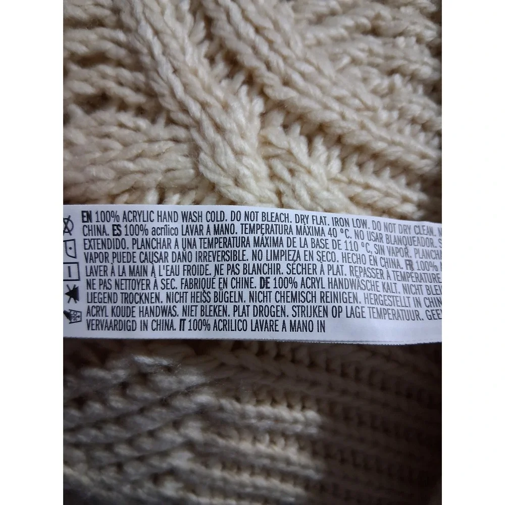 Forever 21+ Womens size 1X Chunky  Open knit Crew Fisherman Grandpa Cozy Sweater